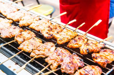 Tay tarzında domuz rostosu, Tayland