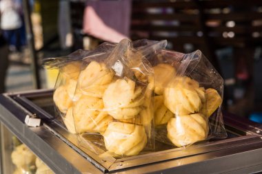 Naylon poşette ananas, Tayland