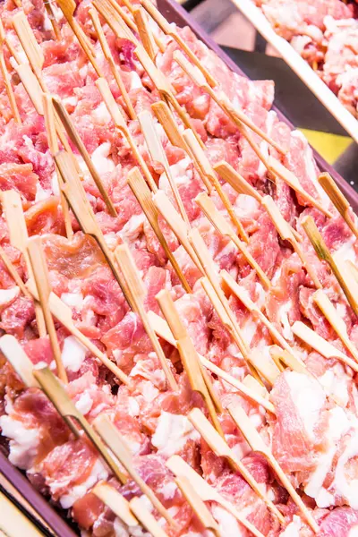 Taze domuz eti, kızarmış domuz, Tayland