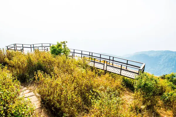 Kew Mae Pan görünümü Doi Inthanon Tabiat Parkı, Tayland
