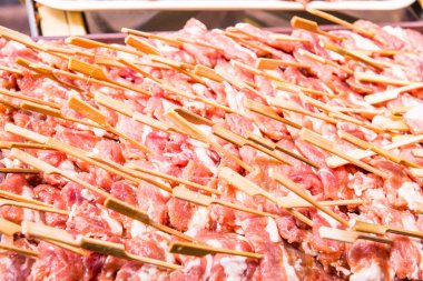 Taze domuz eti, kızarmış domuz, Tayland