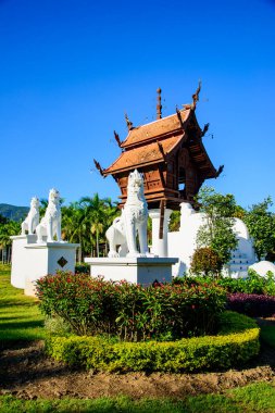 Kraliyet Flora Ratchaphruek Parkı, Chiang Mai Eyaleti 'nde Tayland Tarzı Sanat Heykeli.