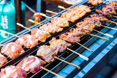 Tay tarzında domuz rostosu, Tayland