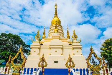 Rong Sua 'daki beyaz pagoda. Tayland' daki 10 tapınak.