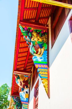 Tayland 'da tapınakta tahta oyma Lanna tarzı..