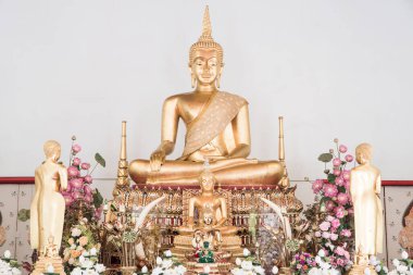 Nakhonsawan, Tayland 'da Altın Buda Heykeli veya Luang Phor Sri Sawan.