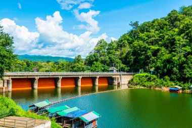 Manzaralı Kio Lom Barajı, Tayland