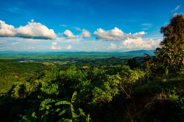 Dağ manzarası Doi Tung bakış açısından, Chiang Rai vilayeti.