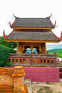 Mae Chaem bölgesindeki Phuttha Eoen tapınağı, Tayland.