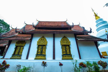 Tayland Phuttha Eoen Tapınağı 'ndaki Lanna tarzı kilise..