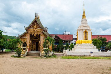 Phrathat Chang Khoeng tapınağı Mae Chaem bölgesinde, Tayland.