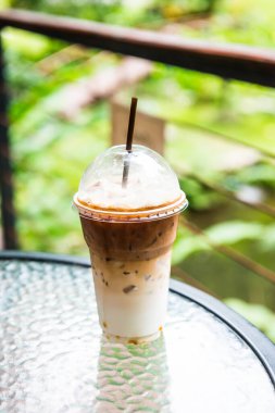 Plastik Bardakta Buzlu Latte Kahve, Tayland.