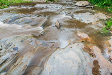 Mae Sa Şelalesinde Su Akıyor, Tayland