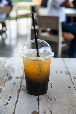 Buzlu Bal Limonlu Oolong Plastik Cam, Tayland.