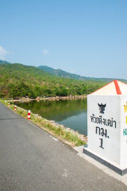 Tayland 'ın Chiangmai ilindeki Huay Tueng Tao Gölü manzarası.