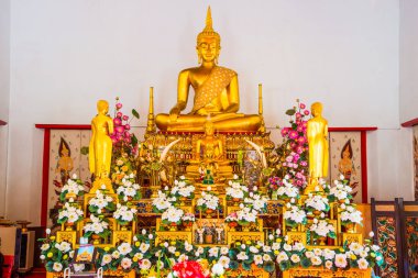 Nakhonsawan, Tayland 'da Altın Buda Heykeli veya Luang Phor Sri Sawan.