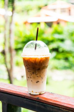 Plastik Bardakta Buzlu Latte Kahve, Tayland.