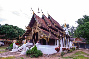 Tayland Phuttha Eoen Tapınağı 'ndaki Lanna tarzı kilise..