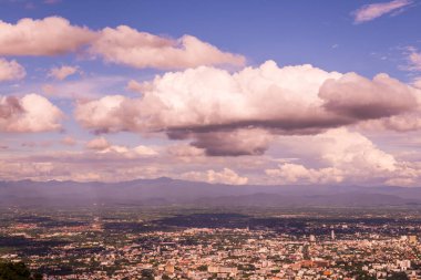 Chiangmai şehri Tayland 'a bakıyor..