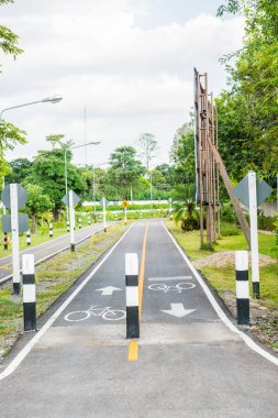 Tayland 'da bisiklet yolu..