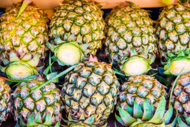 Taze Ananas Grubu, Tayland