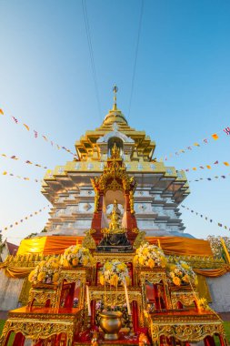 Phra 'daki güzel Pagoda Doi Saket Tapınağı, Tayland