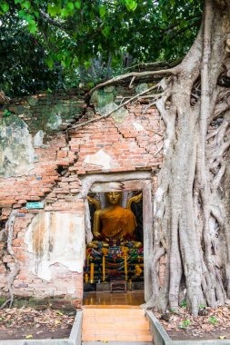 Kratai Tapınak, Tayland antik Tay kilisede seslendirdi.