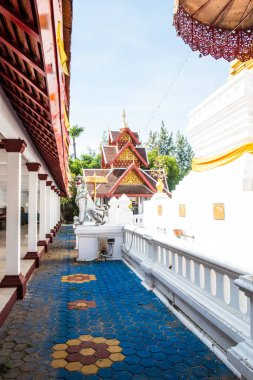 Antik pagoda, Tayland 'da dolaş.