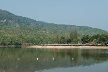 Tayland 'ın Chiangmai ilindeki Huay Tueng Tao Gölü manzarası.