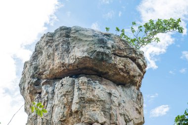 Mor Hin Khao 'da Kum Taşı Yaklaş veya Tayland Style Stone Henge, Tayland