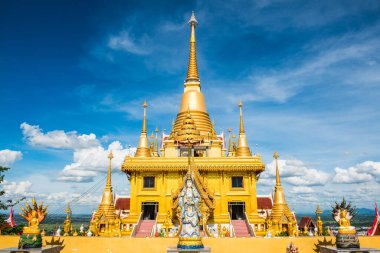 Pra Chulamanee pagoda mavi gökyüzü, Tayland