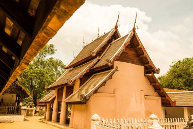 Lai Hin Kaeo Chang Yuen tapınağının manzarası, Tayland