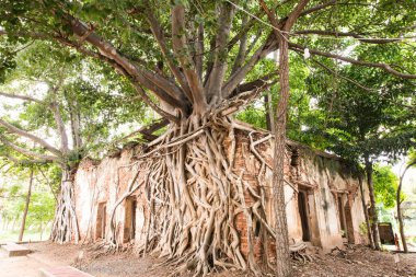 Kratai Tapınak, Tayland antik Tay kilisede seslendirdi.