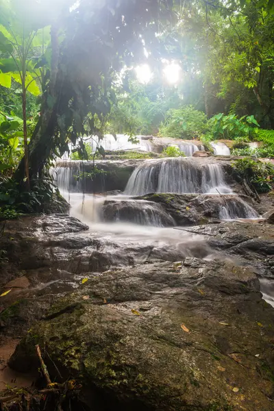Maesa Noi Şelalesi, Tayland