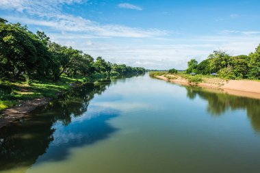 Ping nehrinin manzarası, Tayland