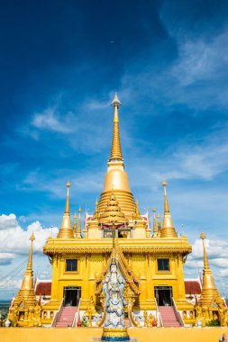 Pra Chulamanee pagoda mavi gökyüzü, Tayland