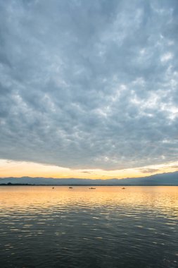Kwan Phayao, Tayland 'da gün batımı.