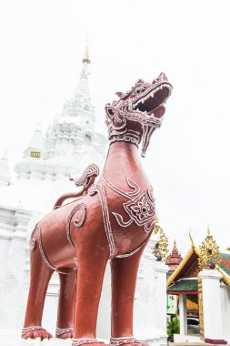 Tayland usulü antik aslan tapınakta, Tayland