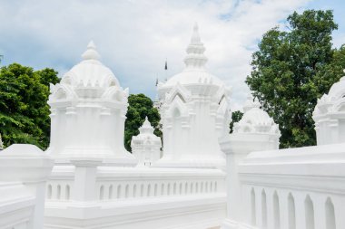 Pagoda veya Chedi, Suan Dok Tapınağı, Tayland