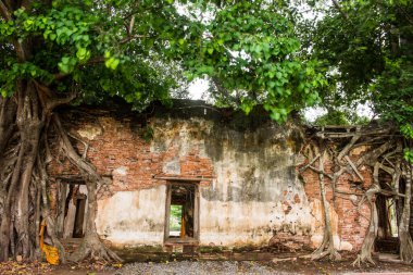 Kratai Tapınak, Tayland antik Tay kilisede seslendirdi.