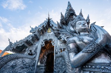 CHIANG MAI, THAILAND - 22 Mart 2022 Sri Suphan Tapınağındaki Gümüş Kilise, Chiang Mai Eyaleti.