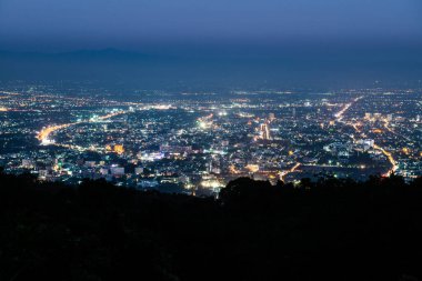 Tayland 'ın Chiangmai eyaletinin gece manzarası..