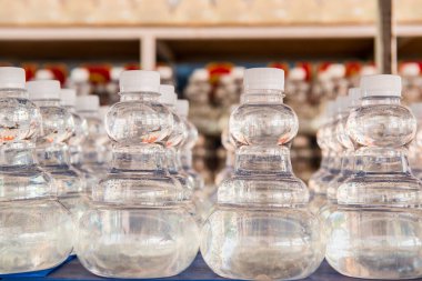 Güzel bir şişede kutsal su, Tayland