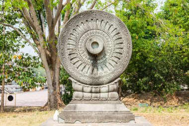 Dhammajak Heykeli Na Dun Bölgesi, Maha Sarakham ili, Tayland.