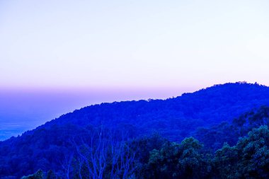 Chiangmai Eyaleti, Tayland 'da Sunset Time ile Dağ Silueti.