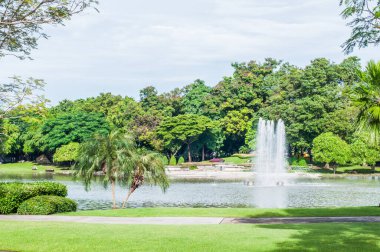 Tayland 'ın Chachoengsao eyaletinde halka açık bir park.