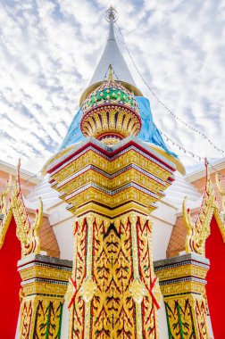 Tayland 'daki Khaodin tapınağındaki güzel pagoda.