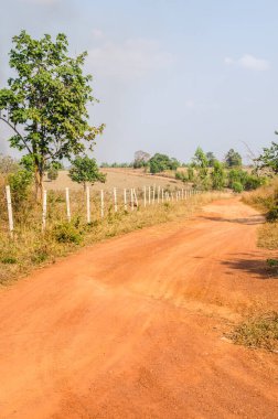 Dağdan inen köy yolu, Tayland