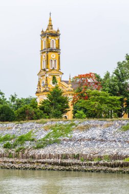 Chaopraya nehrinin yanındaki Aziz Josephs Katolik Kilisesi, Tayland.