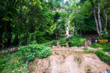Phayao Eyaleti, Tayland, tan Tong şelale